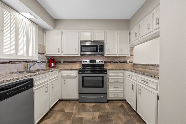 2901 Lake Shore Drive 405, Waco, TX 76708