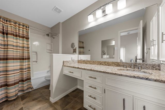 2901 Lake Shore Drive 405, Waco, TX 76708