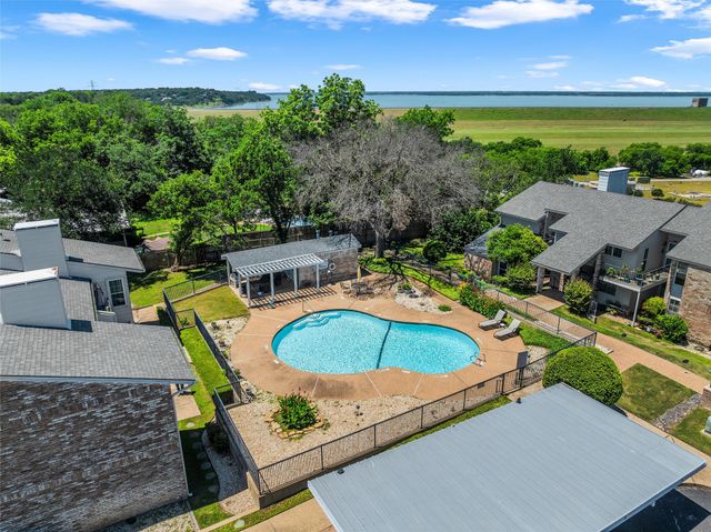 2901 Lake Shore Drive 405, Waco, TX 76708