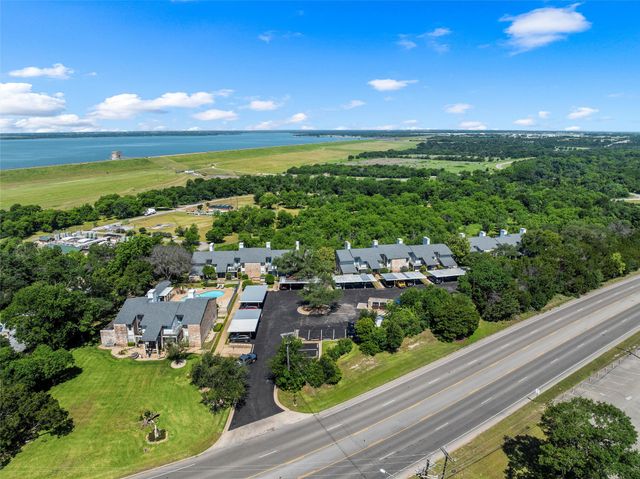 2901 Lake Shore Drive 405, Waco, TX 76708