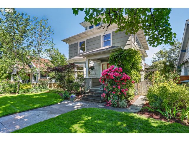5742 N COMMERCIAL Ave, Portland, OR 97217