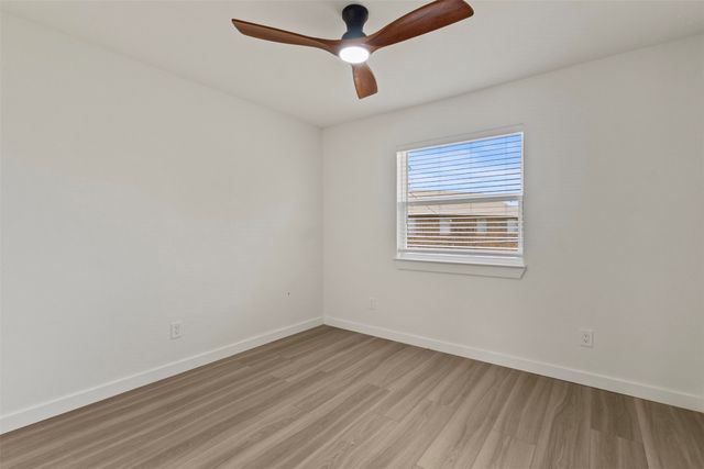 908 Isbell Road D, Fort Worth, TX 76114