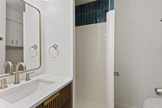 908 Isbell Road D, Fort Worth, TX 76114