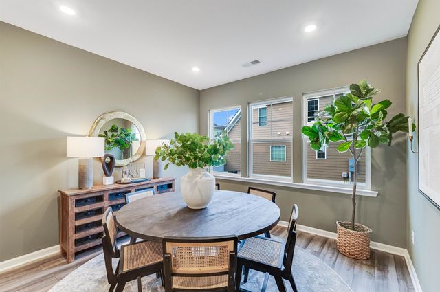 6 N WINDSONG CT, Fishersville, VA 22939