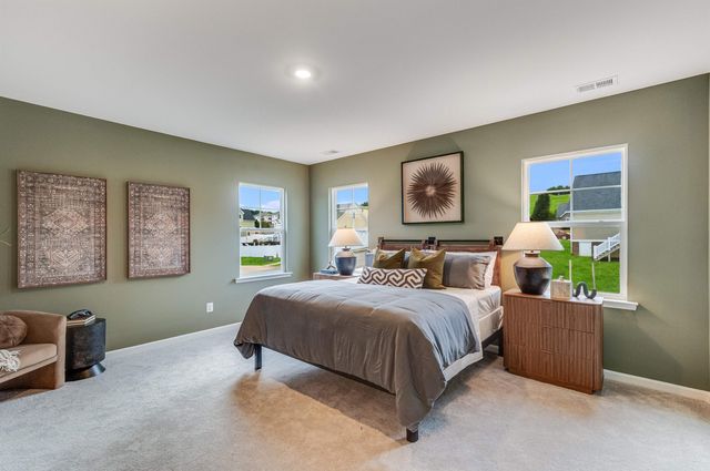 6 N WINDSONG CT, Fishersville, VA 22939