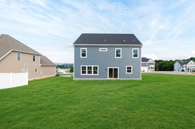 6 N WINDSONG CT, Fishersville, VA 22939