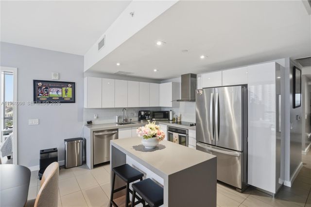 1600 NE 1st Ave 1610, Miami, FL 33132