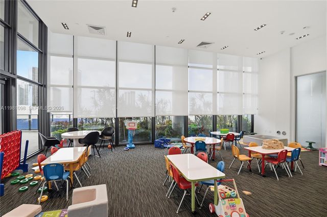 1600 NE 1st Ave 1610, Miami, FL 33132