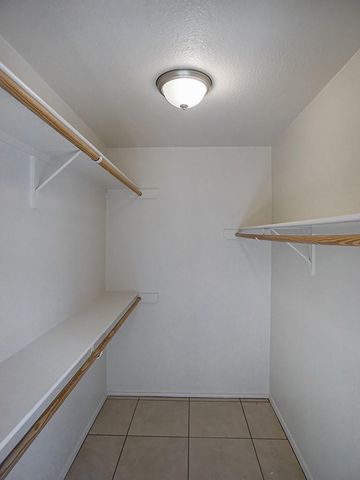 121 Shenandoah TRL, Elgin, TX 78621