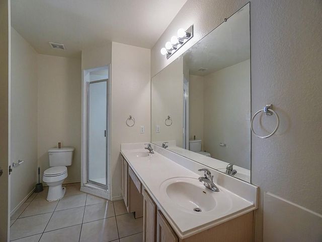 121 Shenandoah TRL, Elgin, TX 78621