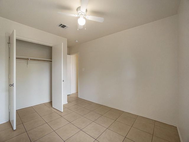 121 Shenandoah TRL, Elgin, TX 78621