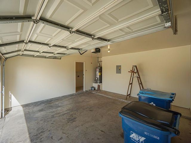 121 Shenandoah TRL, Elgin, TX 78621