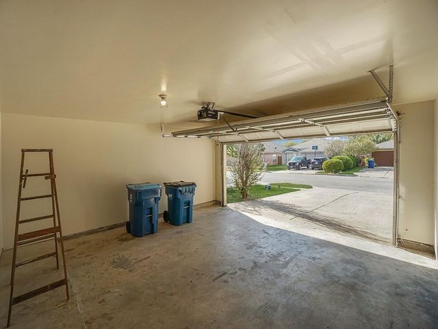 121 Shenandoah TRL, Elgin, TX 78621
