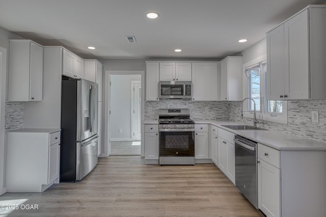 316 S Connor Avenue, Joplin, MO 64801