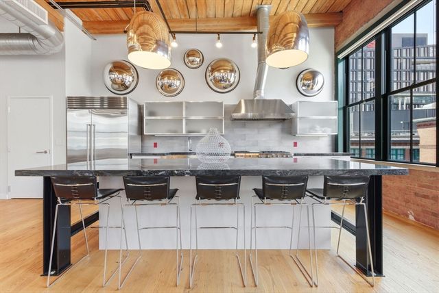 49 Melcher St PH501, Boston, MA 02210