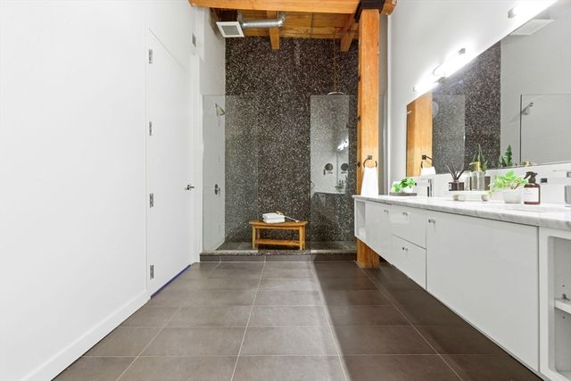 49 Melcher St PH501, Boston, MA 02210