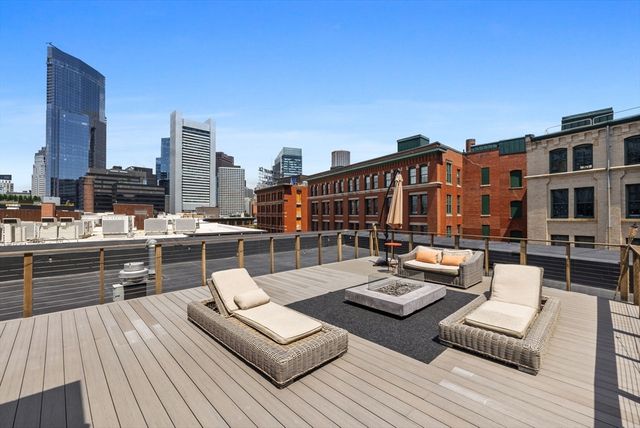 49 Melcher St PH501, Boston, MA 02210