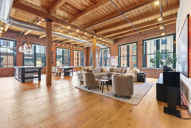49 Melcher St PH501, Boston, MA 02210
