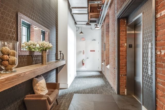 49 Melcher St PH501, Boston, MA 02210