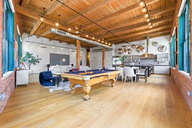 49 Melcher St PH501, Boston, MA 02210