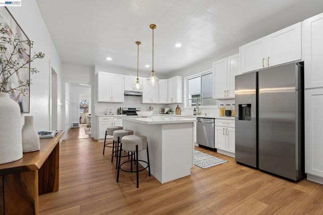 753 55Th St, Oakland, CA 94609