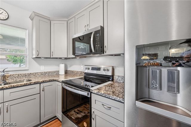 1904 NW Embers TER, Cape Coral, FL 33993
