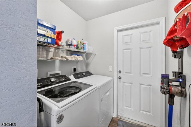 1904 NW Embers TER, Cape Coral, FL 33993