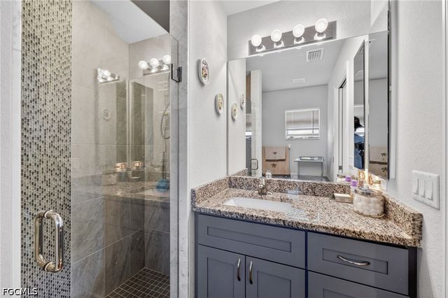 1904 NW Embers TER, Cape Coral, FL 33993