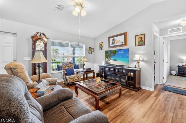 1904 NW Embers TER, Cape Coral, FL 33993