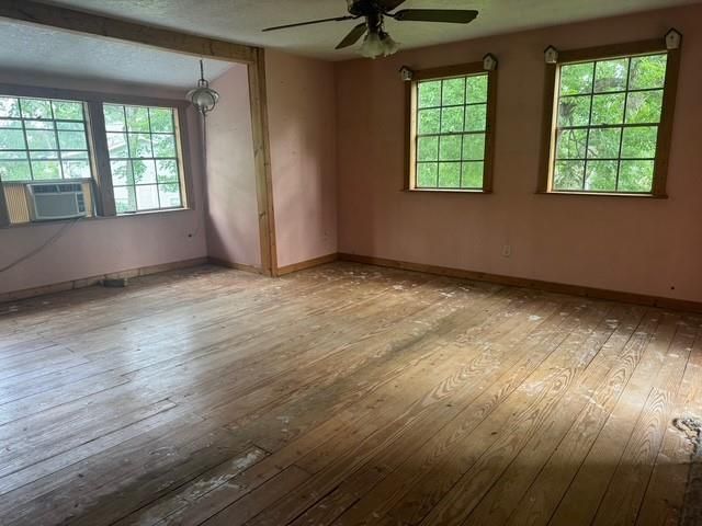 771 Governor Wood Drive, Point Blank, TX 77364