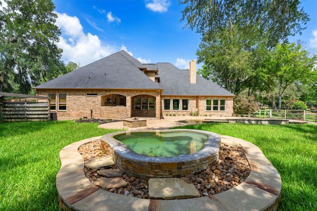 3422 Woodbine Drive, Fulshear, TX 77441