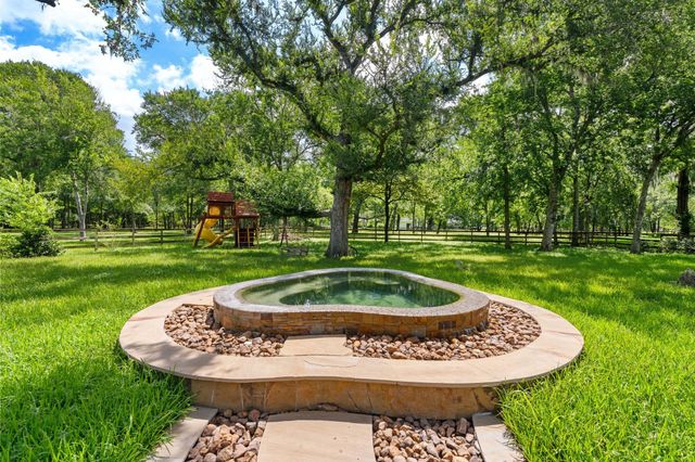 3422 Woodbine Drive, Fulshear, TX 77441