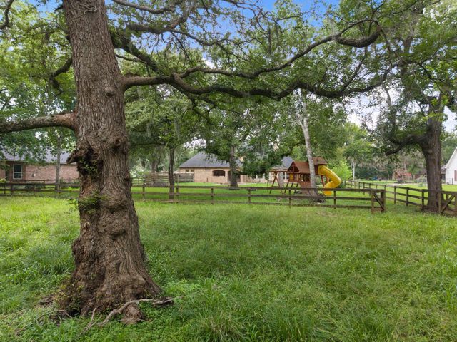 3422 Woodbine Drive, Fulshear, TX 77441