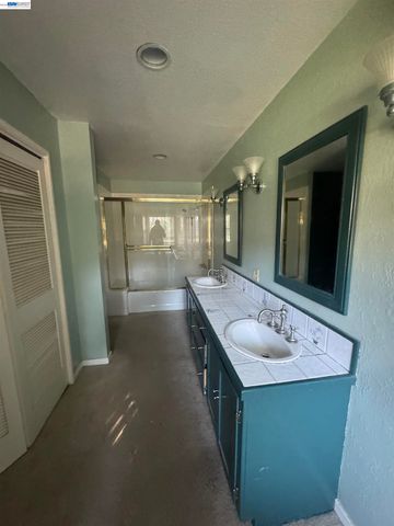 4 La Serena Way, Alamo, CA 94507