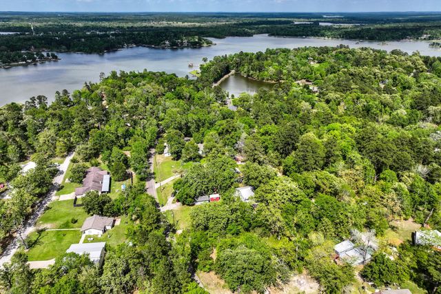 164 Lakeland Rd, Huntsville, TX 77340