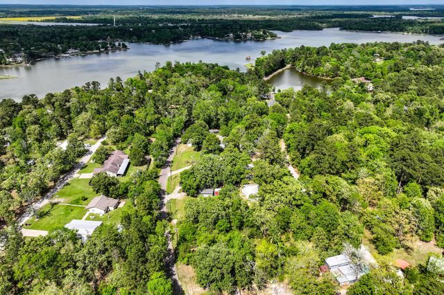 164 Lakeland Rd, Huntsville, TX 77340