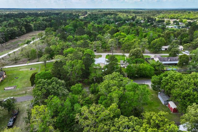 164 Lakeland Rd, Huntsville, TX 77340