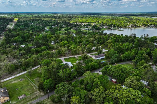 164 Lakeland Rd, Huntsville, TX 77340