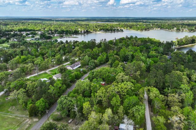 164 Lakeland Rd, Huntsville, TX 77340