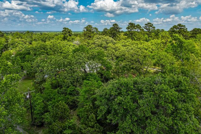 164 Lakeland Rd, Huntsville, TX 77340