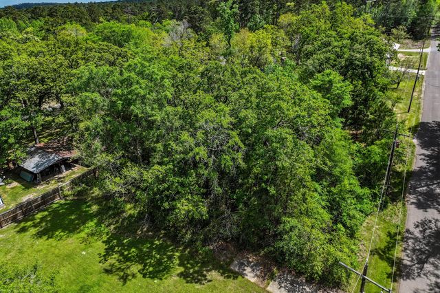 164 Lakeland Rd, Huntsville, TX 77340
