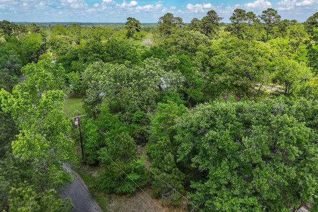164 Lakeland Rd, Huntsville, TX 77340