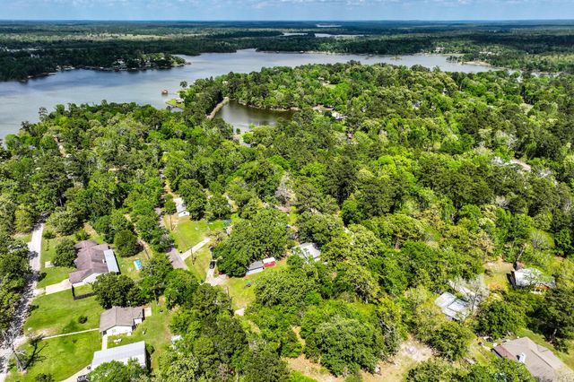 164 Lakeland Rd, Huntsville, TX 77340