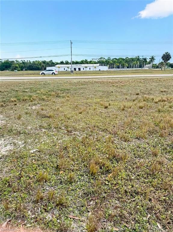 806 Skyline BLVD, CAPE CORAL, FL 33991 — photo 2