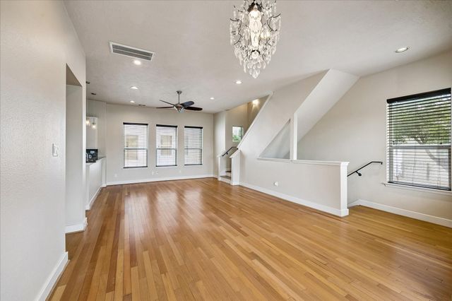 1902 Fletcher Street, Houston, TX 77009