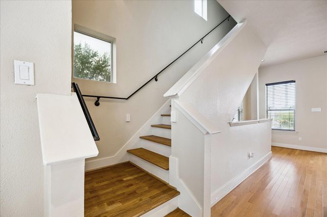 1902 Fletcher Street, Houston, TX 77009