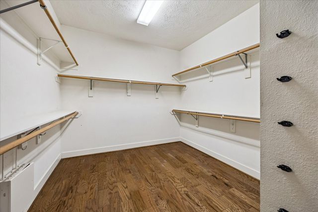 1902 Fletcher Street, Houston, TX 77009