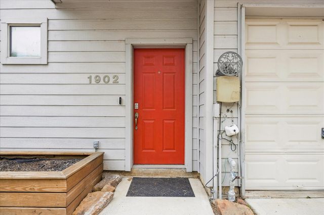 1902 Fletcher Street, Houston, TX 77009