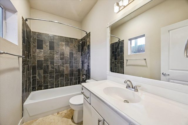 1902 Fletcher Street, Houston, TX 77009