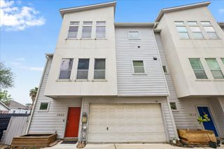 1902 Fletcher Street, Houston, TX 77009